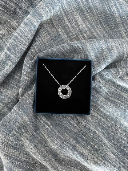 Collier Jeton martelé
